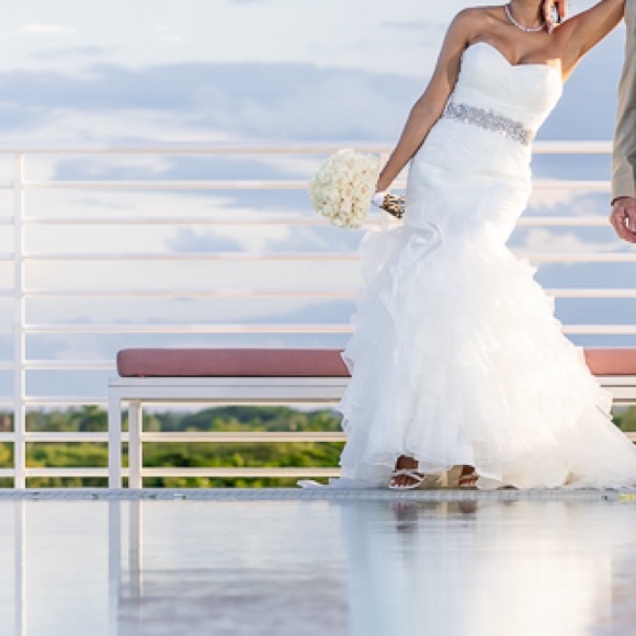 Used - Picture 2 of 6